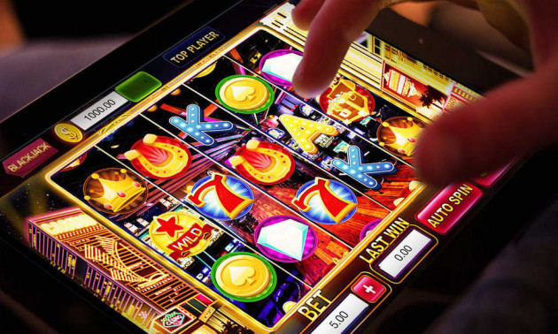 Slot machines with big bonuses